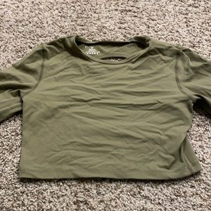 Cropped workout top, size extra small